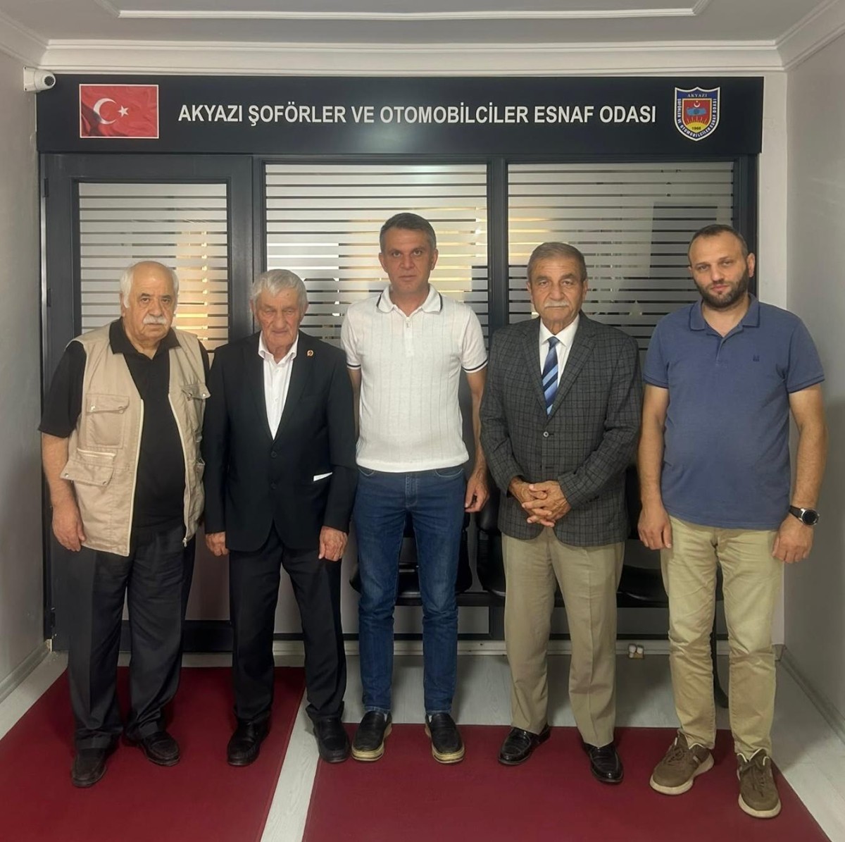 Akyazı Şoförler Odası başkanı Özdemir: “ Paraya düşkünlüğümüz yok. Bizde insanız”